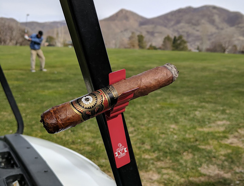 Stage V Clinger Cigar Holder Review | Hooked On Golf Blog