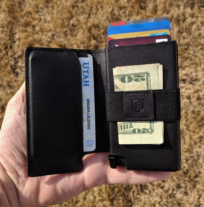 Review Ekster Parliament Wallet With Tracking Device | Hooked On Golf Blog